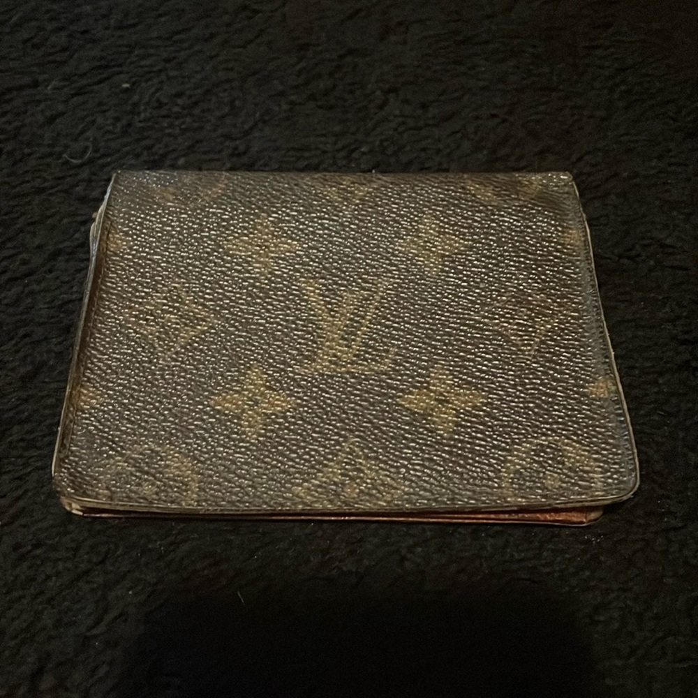 Louis Vuitton id holder